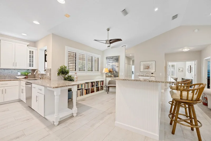 1797 Gulfstream Way, West Palm Beach, Florida, United States. - Photo 28