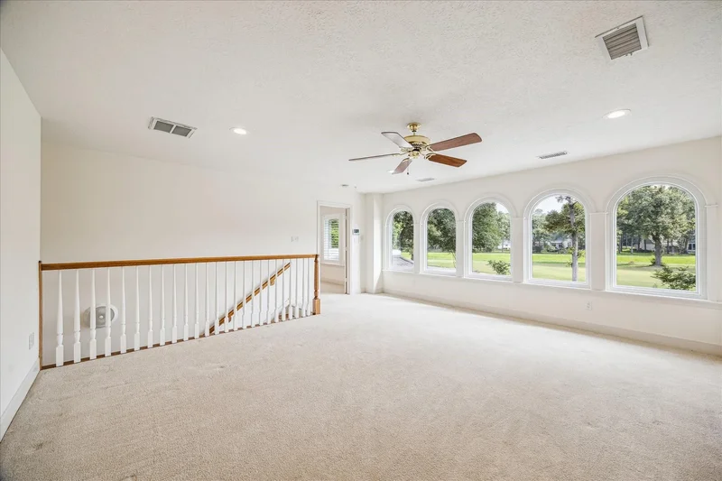 30 Halfmoon Court, The Woodlands, Texas, United States. - Photo 7