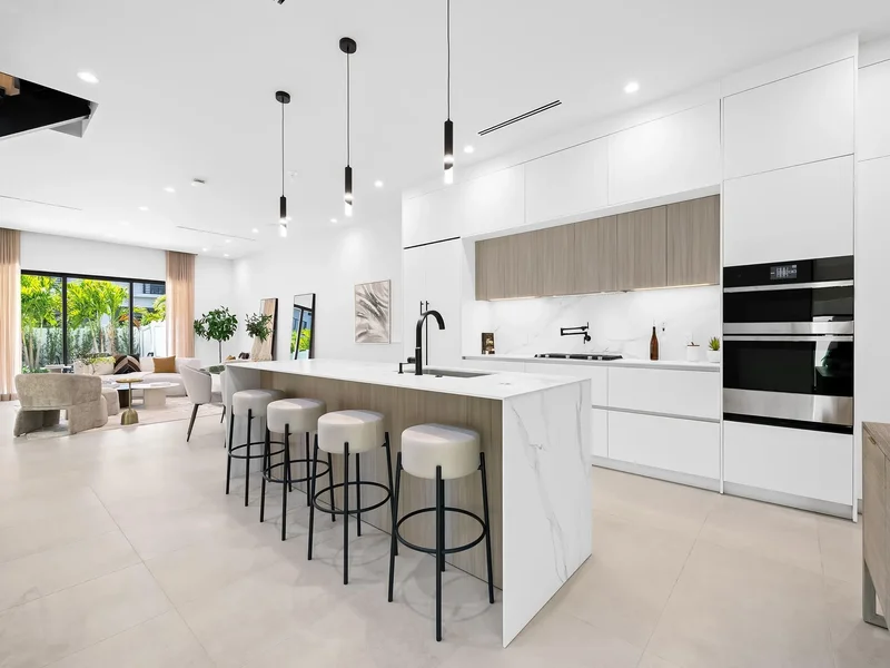 920B NE 17th Ave, Fort Lauderdale, Florida, United States. - Photo 11