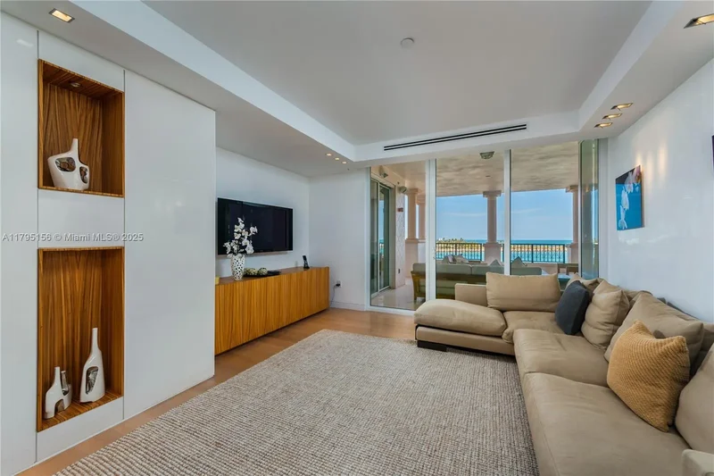 7143 Fisher Island Dr, Fisher Island, FL 33109, Miami Beach, Florida, United States. - Photo 12