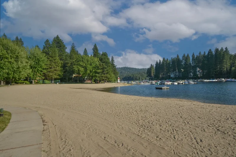 27657 Peninsula Drive unit 106 , Lake Arrowhead, CA 92352, Lake Arrowhead, California, United States. - Photo 26
