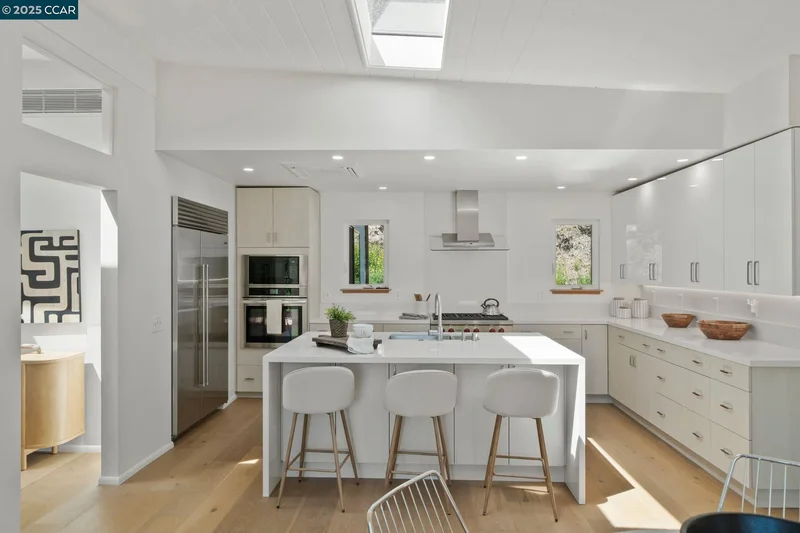 233 Melody Ln, Orinda, California, United States. - Photo 59