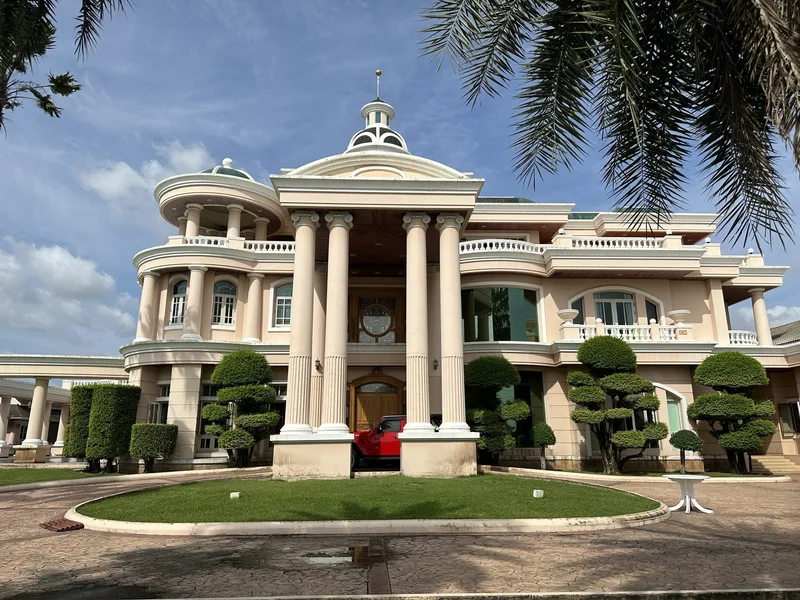 5 Bedroom House for sale at Kritsadanakorn 25