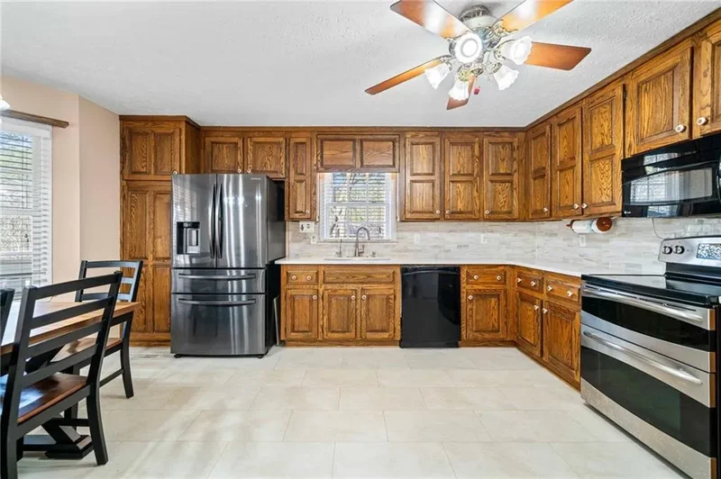 444 Pineview Drive, Canton, Georgia, United States. - Photo 19