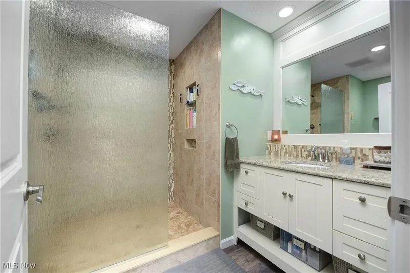 13005 W Lake Road, Vermilion, OH 44089, Vermilion, Ohio, United States. - Photo 15