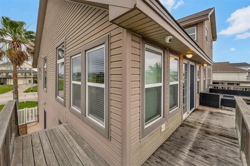 1302 Tiki Drive, Galveston, Texas, United States. - Photo 7