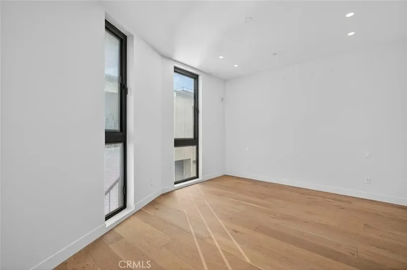 1253 N Sweetzer 3, Los Angeles, California, United States. - Photo 15