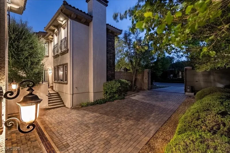 4450 Palisades Canyon Circle, Las Vegas, Nevada, United States. - Photo 69