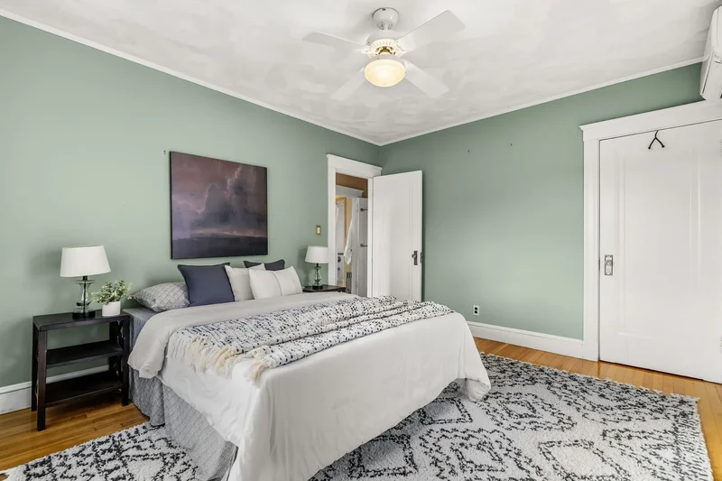 21  Glenmont Road , Boston, MA 02135, Boston, Massachusetts, United States. - Photo 22