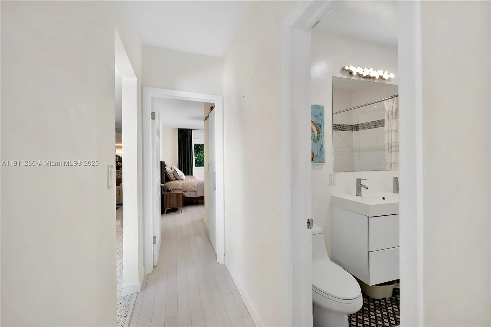 9049 Dickens Ave, Bal Harbour, Florida, United States. - Photo 19