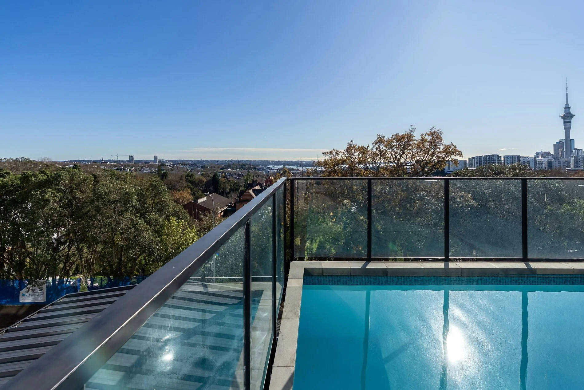 Exterior photo 10