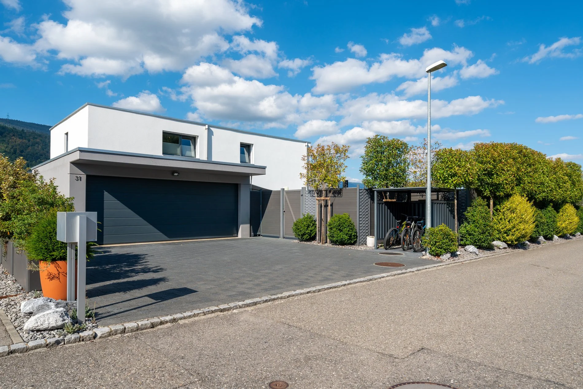 2542 Pieterlen, Switzerland, Pieterlen, Canton of Bern, Switzerland. - Photo 3