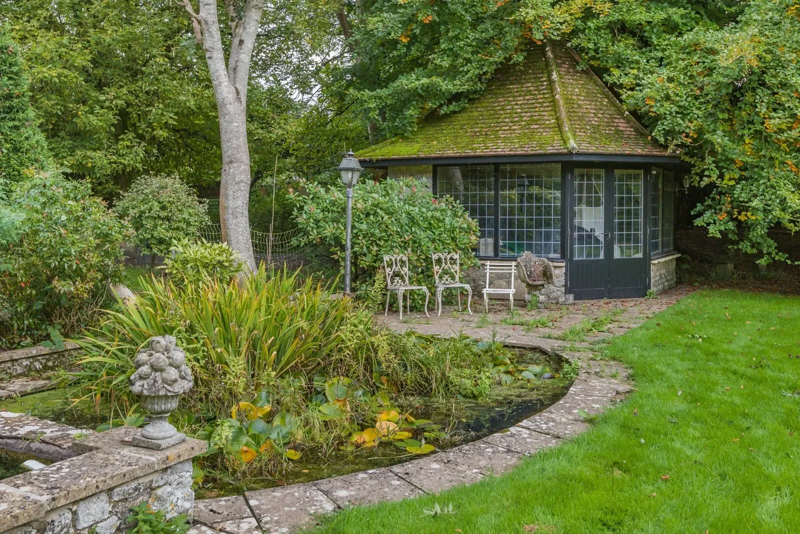 Grange Lane, Warminster, Wiltshire, Warminster, England, United Kingdom. - Photo 8
