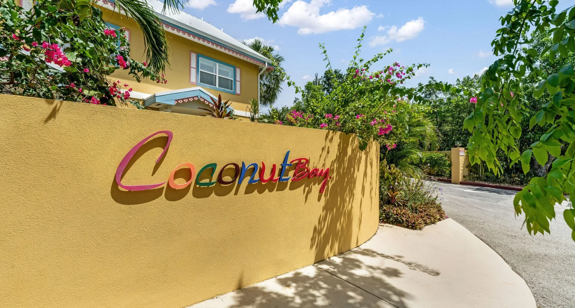 Exterior photo 7