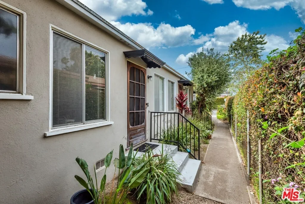 2339 Abbot Kinney Boulevard, Los Angeles, California, United States. - Photo 2