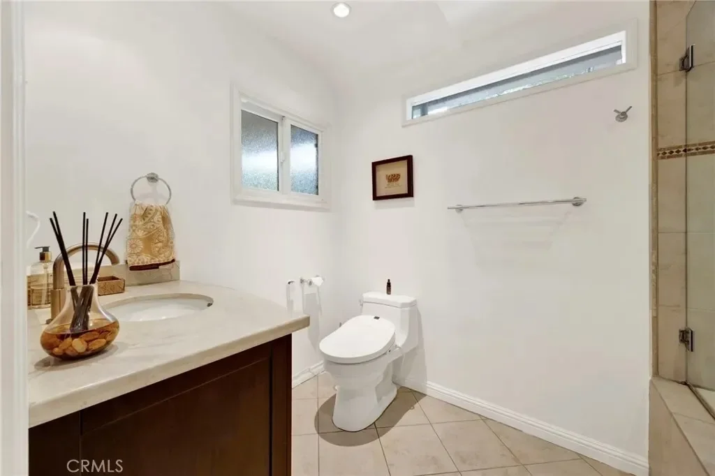 3398 Floyd, Los Angeles, California, United States. - Photo 21