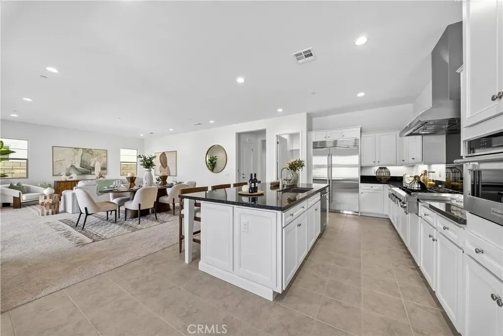 21219 Currant Ct, Los Angeles, California, United States. - Photo 10