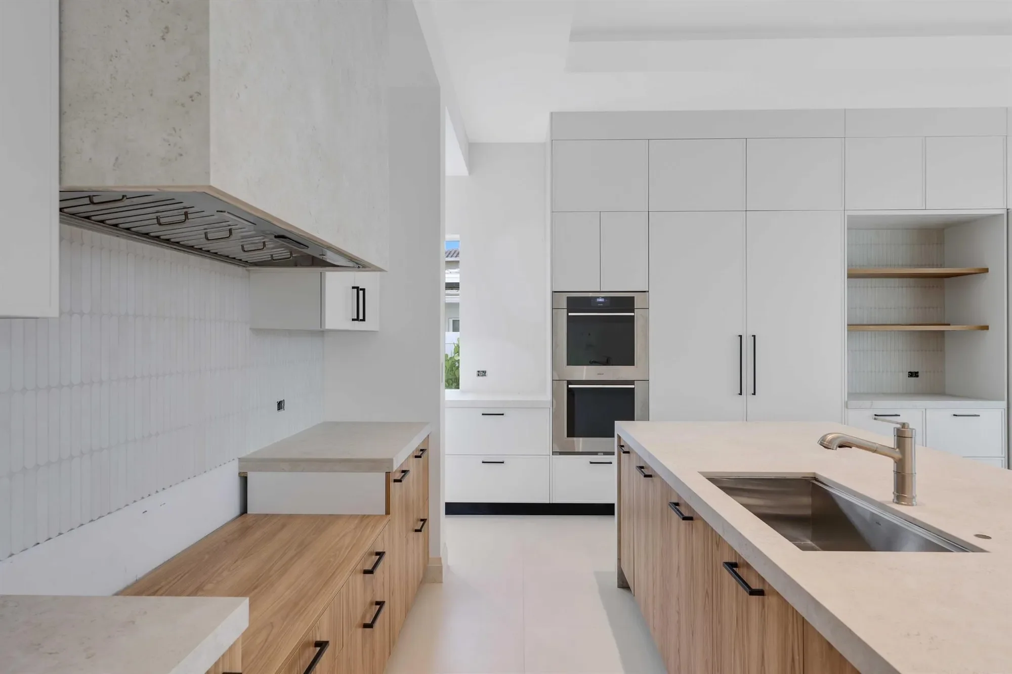 810 NE 70th Street, Boca Raton, Florida, United States. - Photo 1