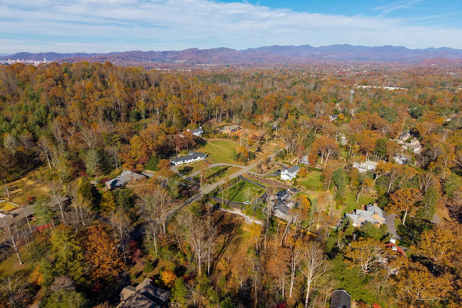50 Forest Road, Asheville, NC 28803, Asheville, North Carolina, United States. - Photo 16