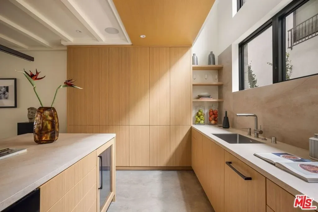 917 1/2 Hilldale Avenue, Los Angeles, California, United States. - Photo 7