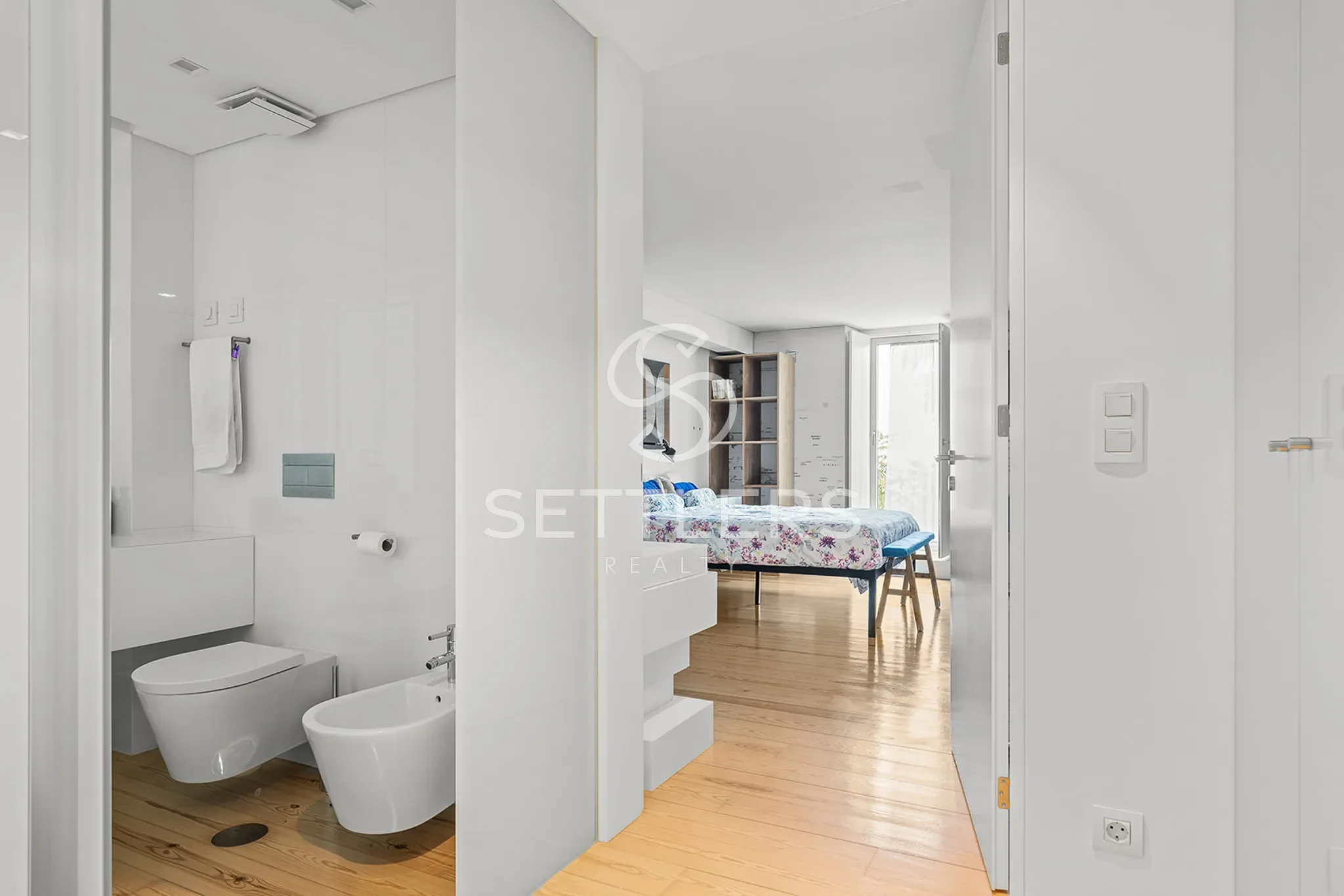 Gallery photo 10
