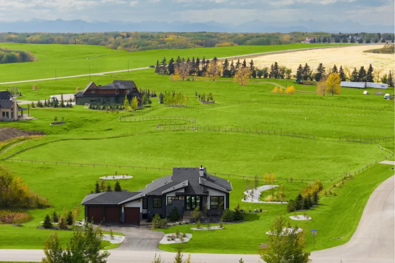 61 Silverhorn Boulevard, Rocky View County, Alberta, Canada. - Photo 2