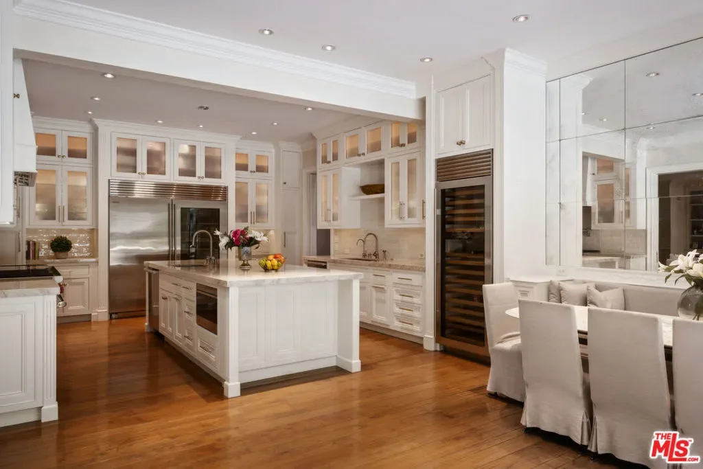 1160 Chantilly Road, Los Angeles, California, United States. - Photo 10