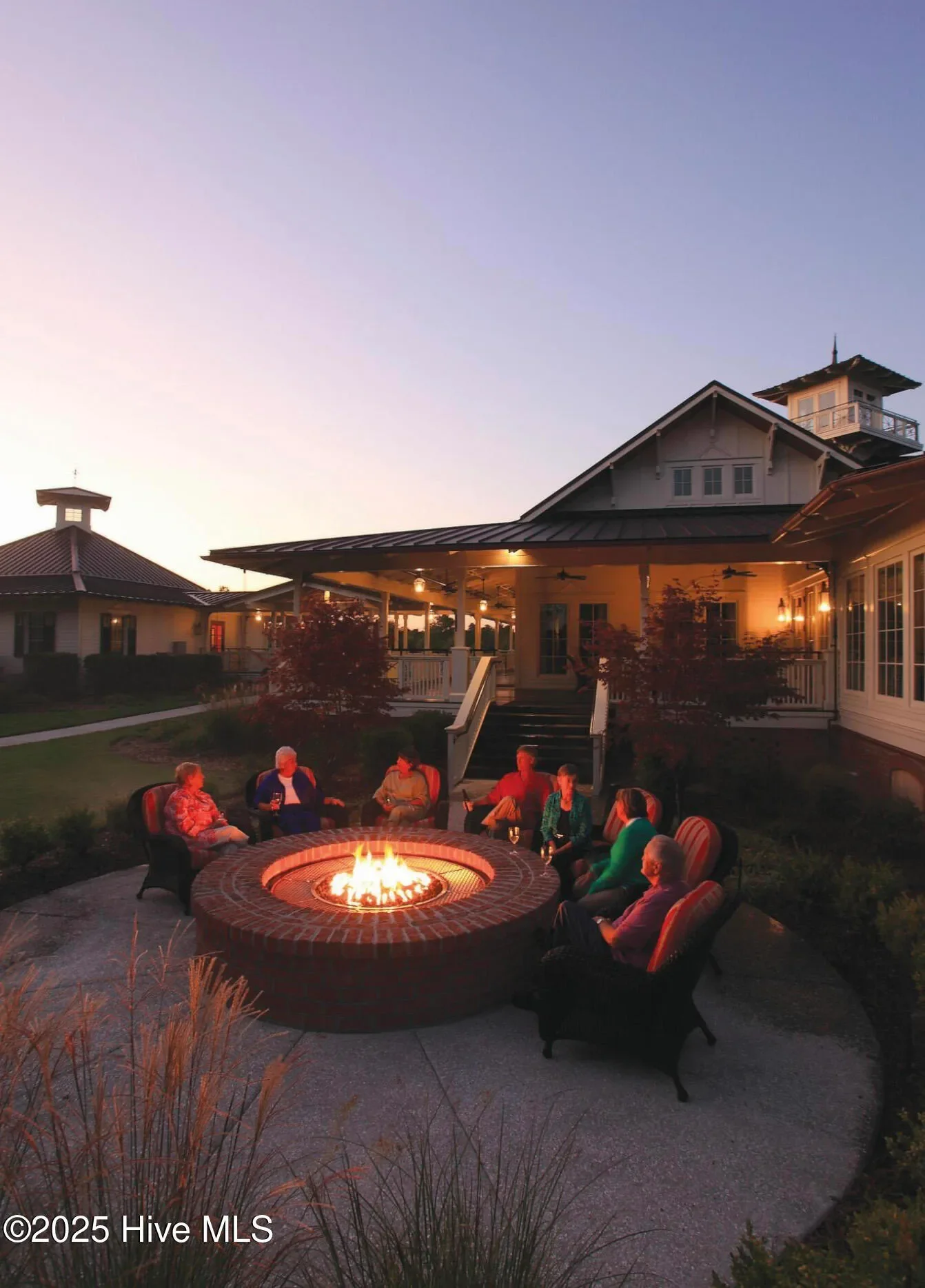 Single Family Residence in Southport