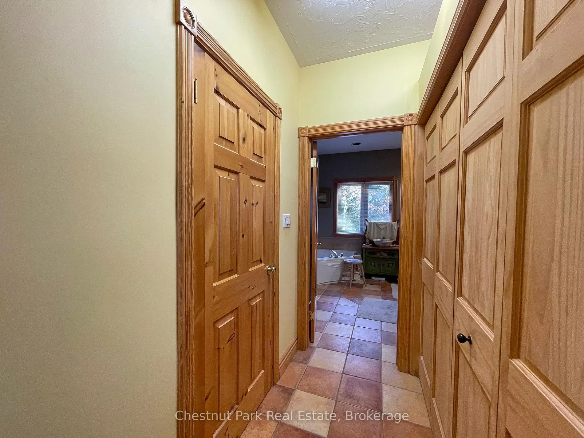 36 Cedar Drive, Mar, Ontario, Canada. - Photo 19