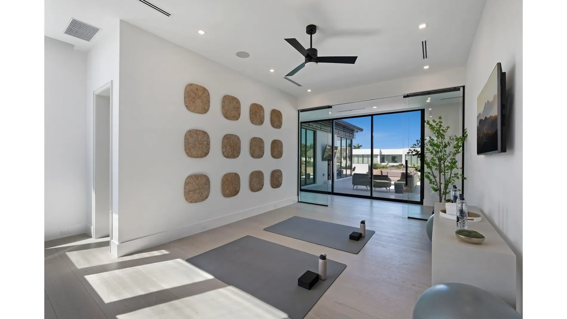 207 W Coconut Palm Road, Boca Raton, Florida, United States. - Photo 25