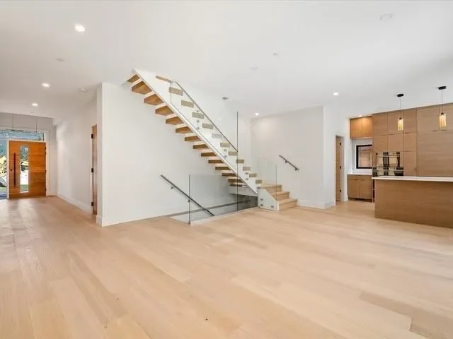 Gallery photo 9