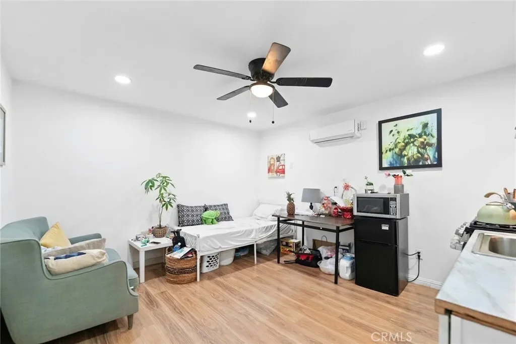 15219 Willard, Los Angeles, California, United States. - Photo 20