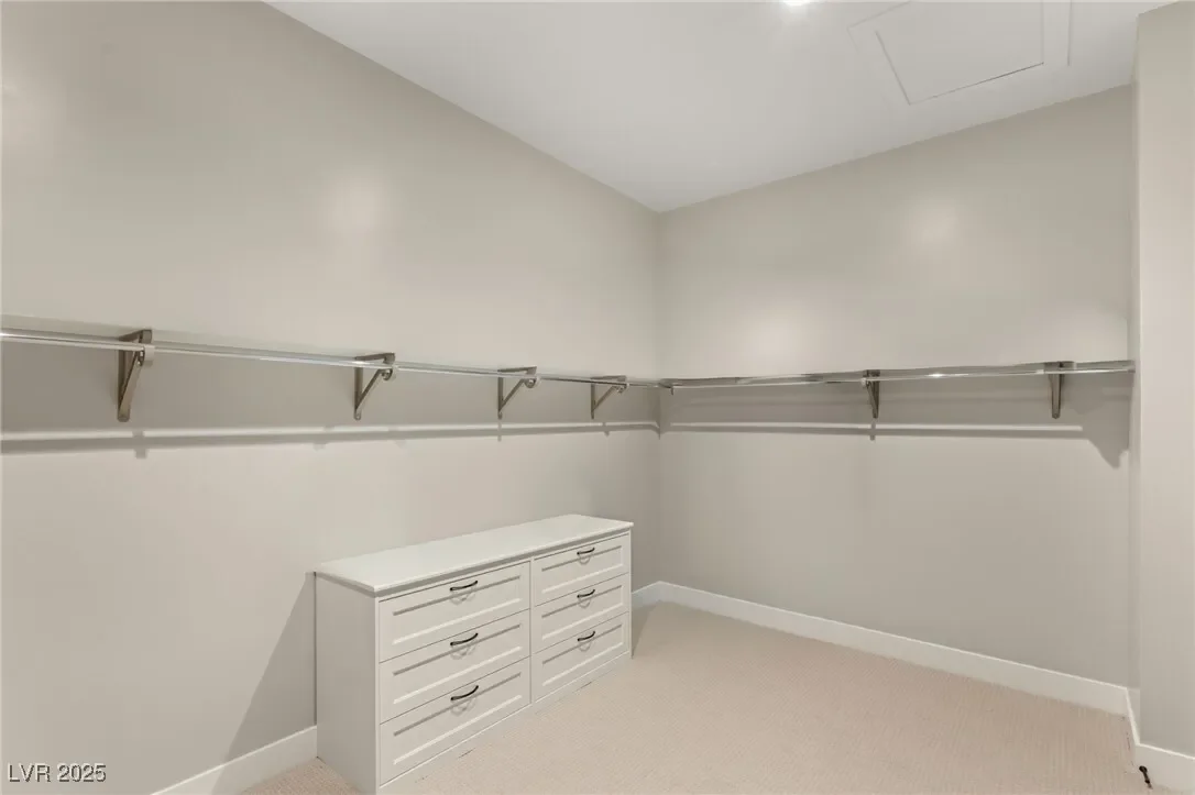 4822 Shady Ridge Drive, Las Vegas, Nevada, United States. - Photo 22