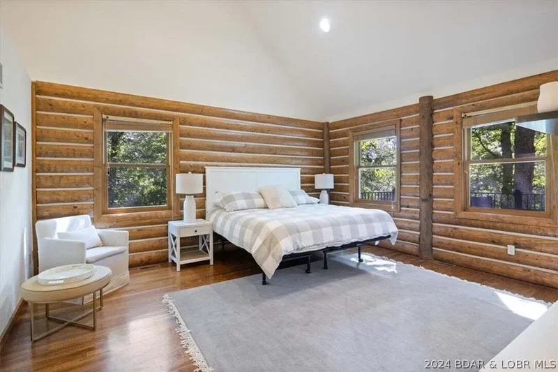 4 Bedrooms Single Family Detached