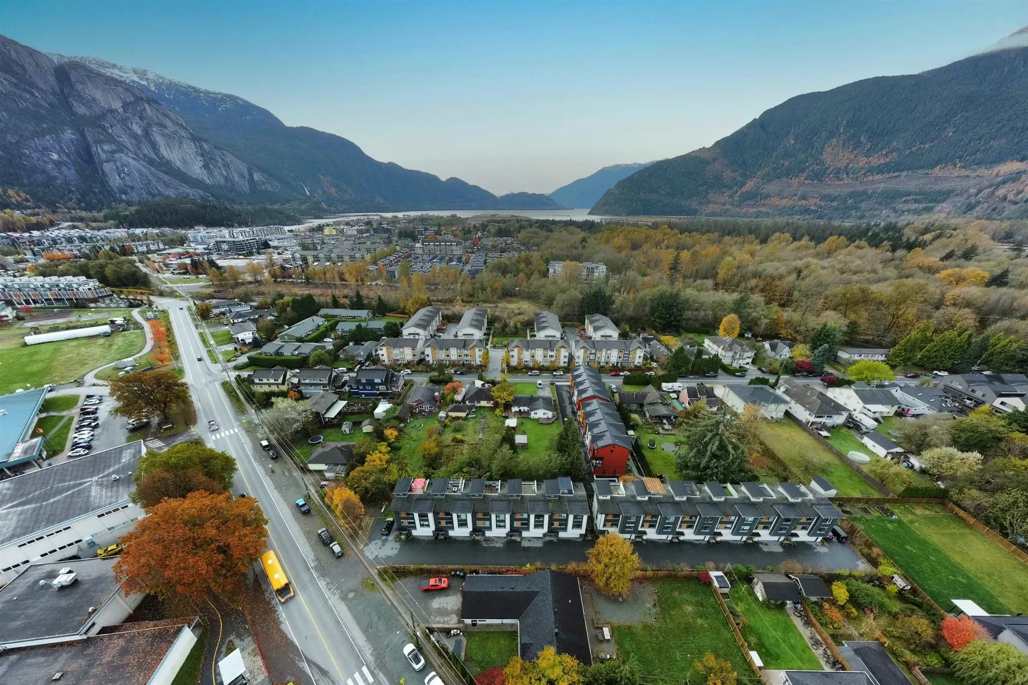 38447 Buckley Avenue 4, Squamish, British Columbia, Canada. - Photo 25