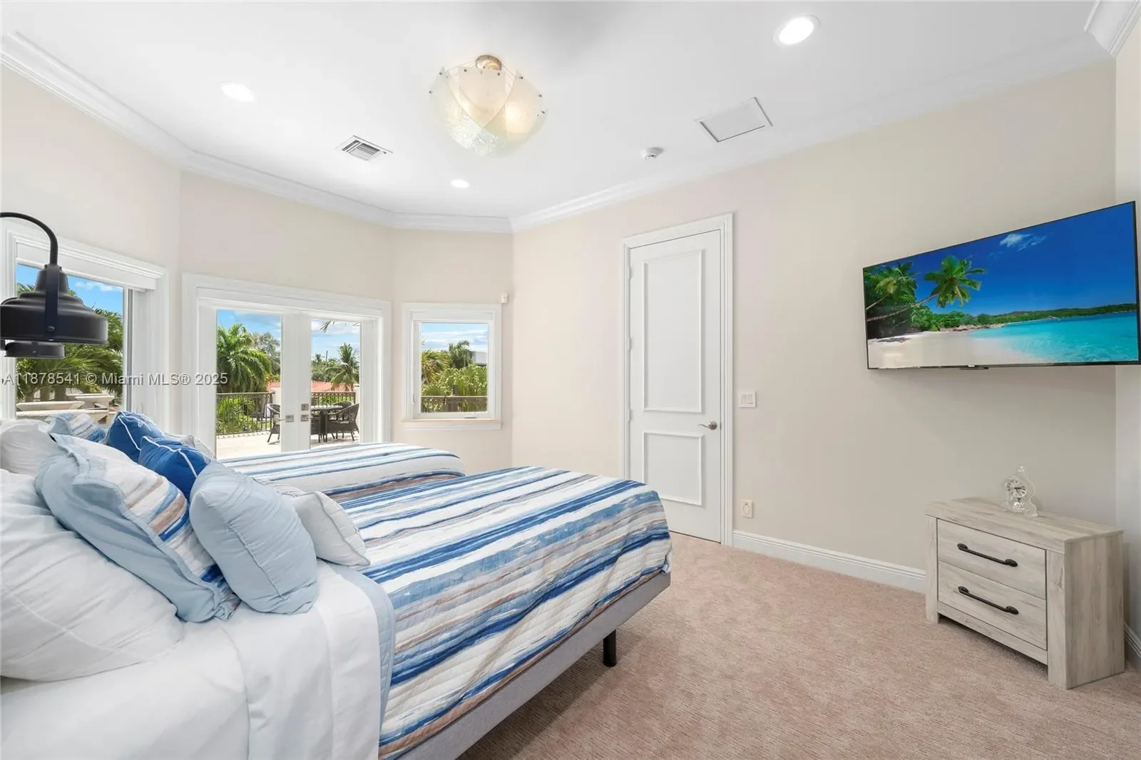 2770 NE 23rd St, Hillsboro Beach, Florida, United States. - Photo 33