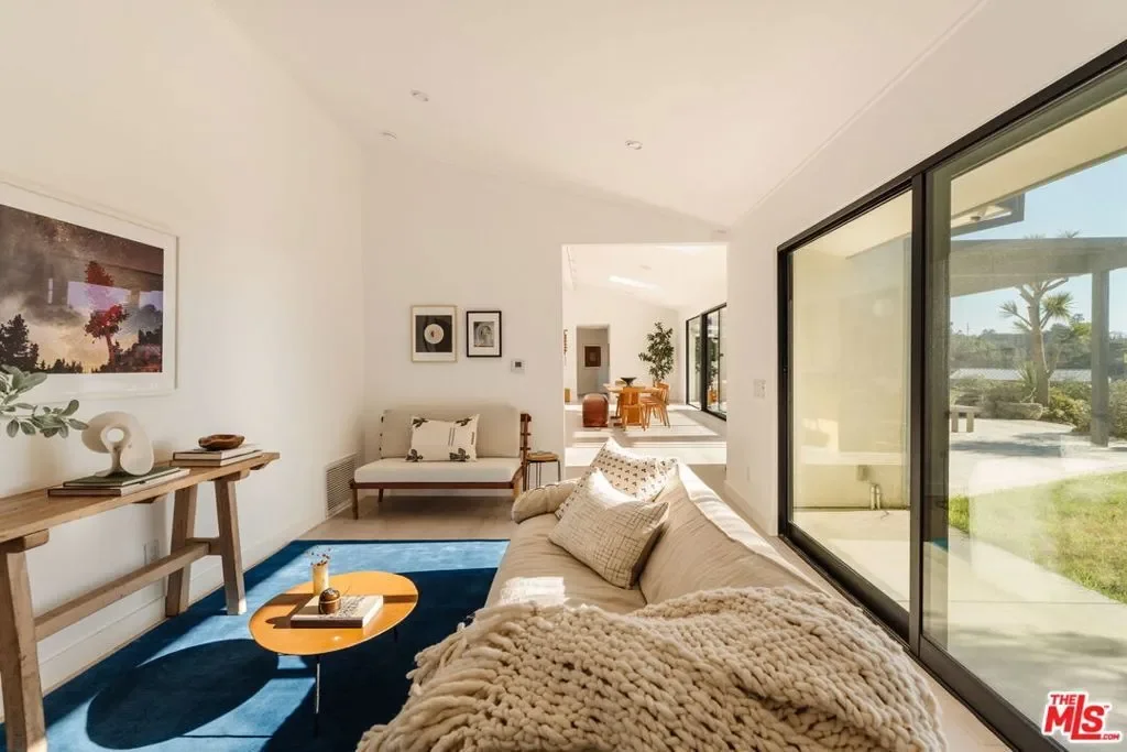 6767 Wandermere Road, Malibu, California, United States. - Photo 9