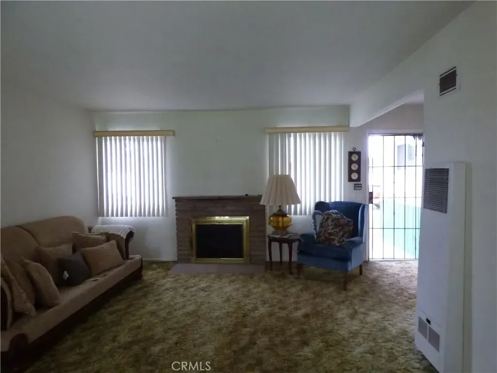 10902 Poindexter, Garden Grove, California, United States. - Photo 2