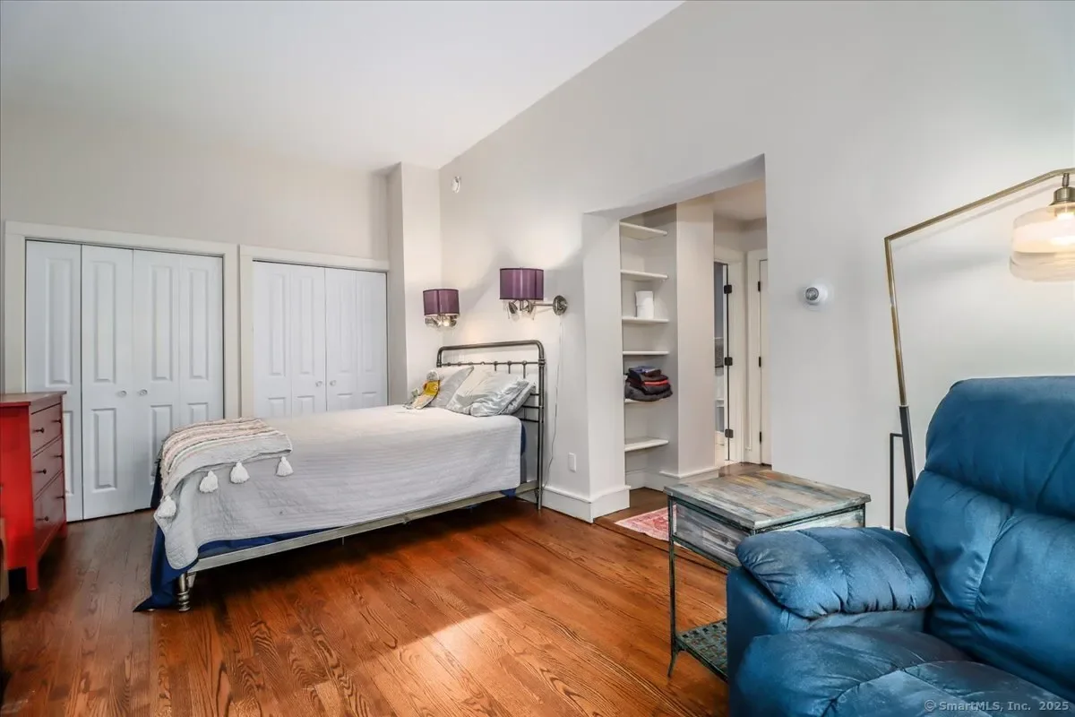 550 Barrack Hill Road, Ridgefield, Connecticut, United States. - Photo 2