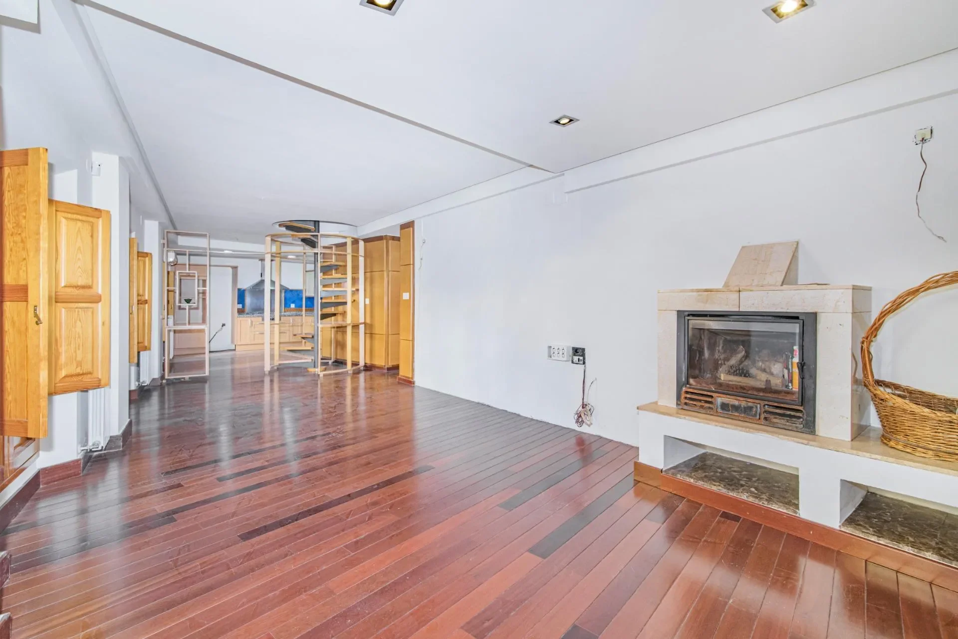 Gallery photo 1