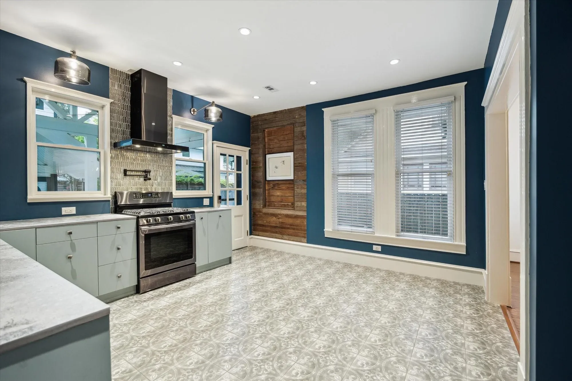 208 E 12th Street, Houston, Texas, United States. - Photo 8