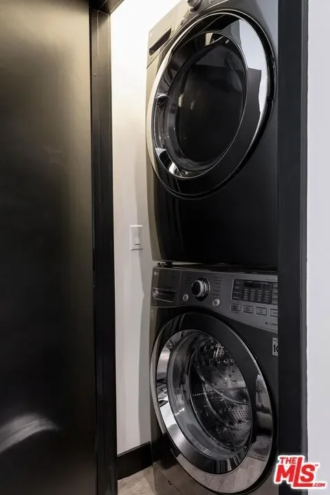 1223 Larrabee Street 1, Los Angeles, California, United States. - Photo 6