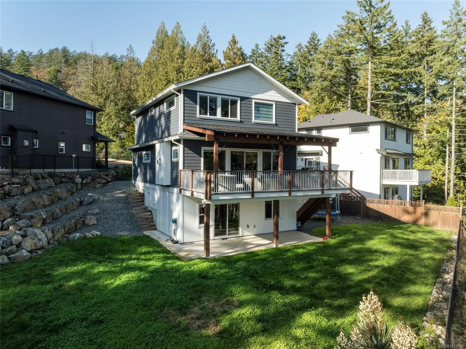 25 Tuzo Crt, View Royal, British Columbia, Canada. - Photo 8