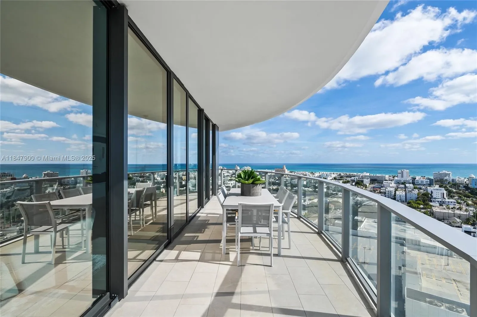 Miami Beach, Florida, United States. - Photo 21