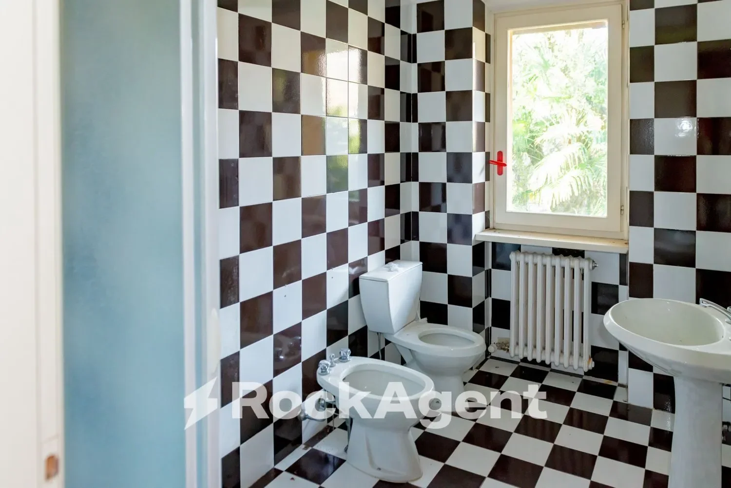 Gallery photo 1