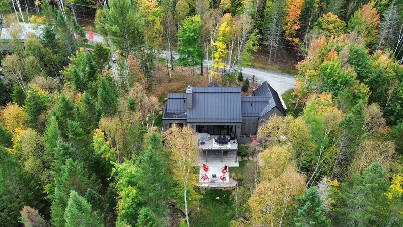 310 Allée des Clos, Mont-Tremblant, Quebec, Canada. - Photo 30
