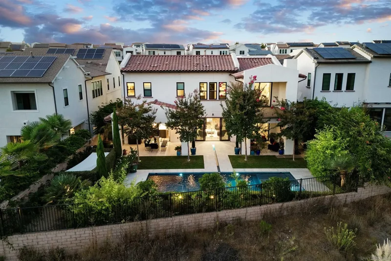 6203 Sunrose Crest Way, San Diego, California, United States. - Photo 43