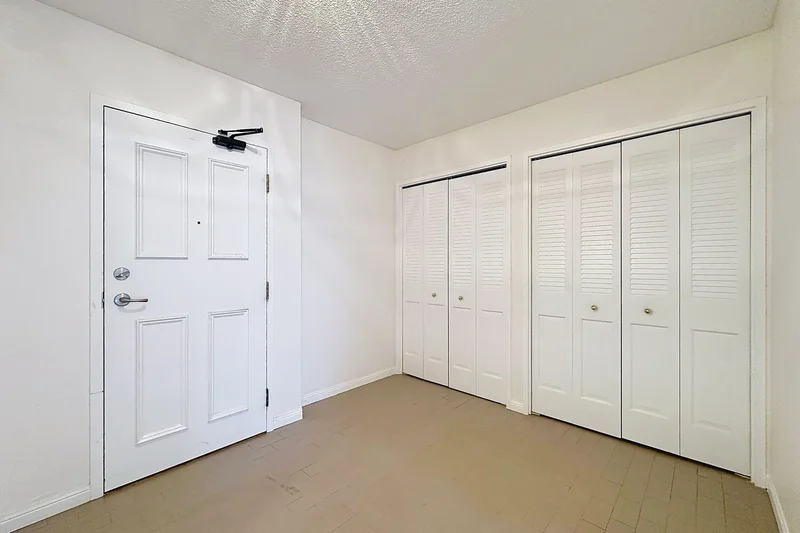 245 The Donway W  204, Toronto, ON M3B 3M2, Toronto, Ontario, Canada. - Photo 12