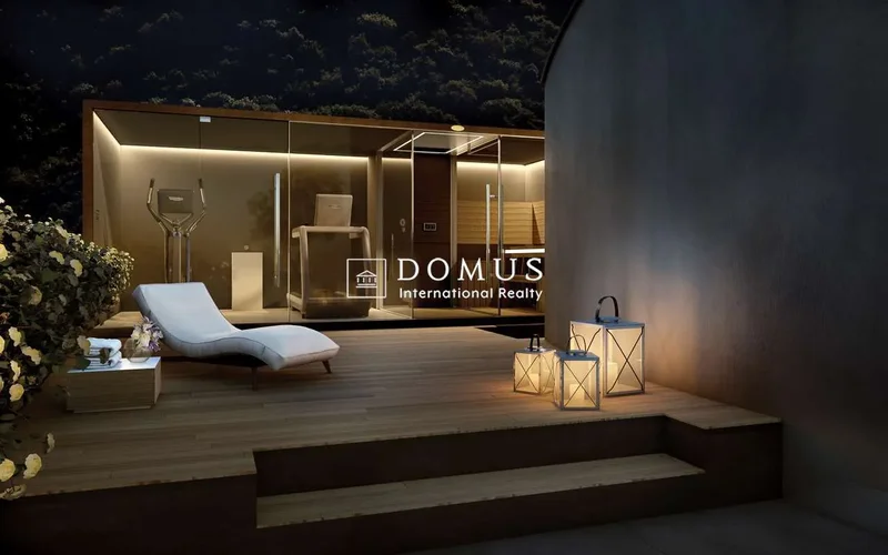 Esclusive Penthouse With Roof Garden And Lake View