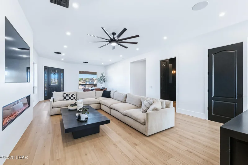 2672 Caribbean Dr, Lake Havasu City, AZ 86406, Lake Havasu City, Arizona, United States. - Photo 21